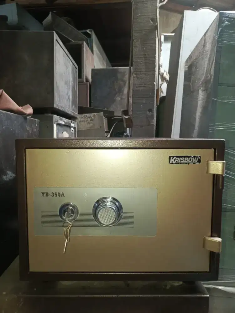 Brankas/Brangkas Krisbow YB-350A