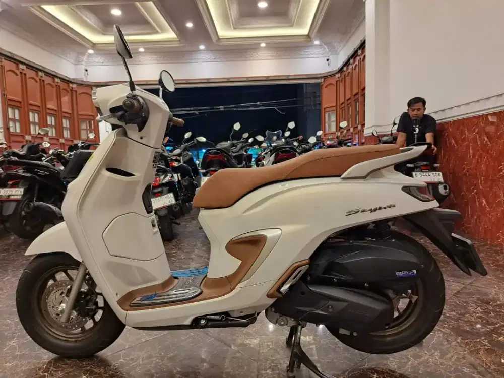 HUB CE KOM DP 3 JT STYLO 160 ABS 2024 MOTOR GRES KAYA BARU KM LOW