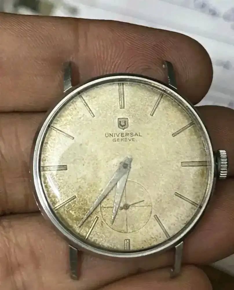 Jam tangan universal jadul