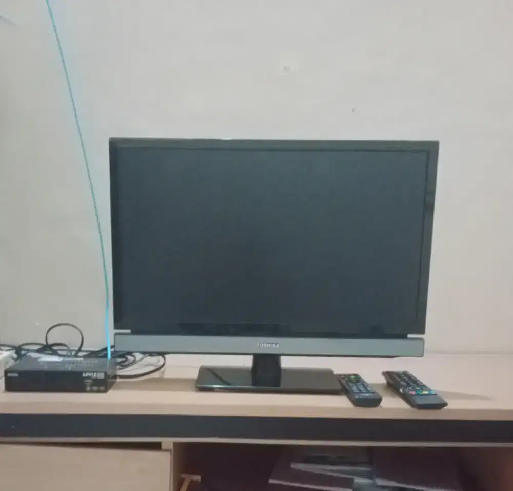 Jual ni TV led toshiba 24 inchi lengkap