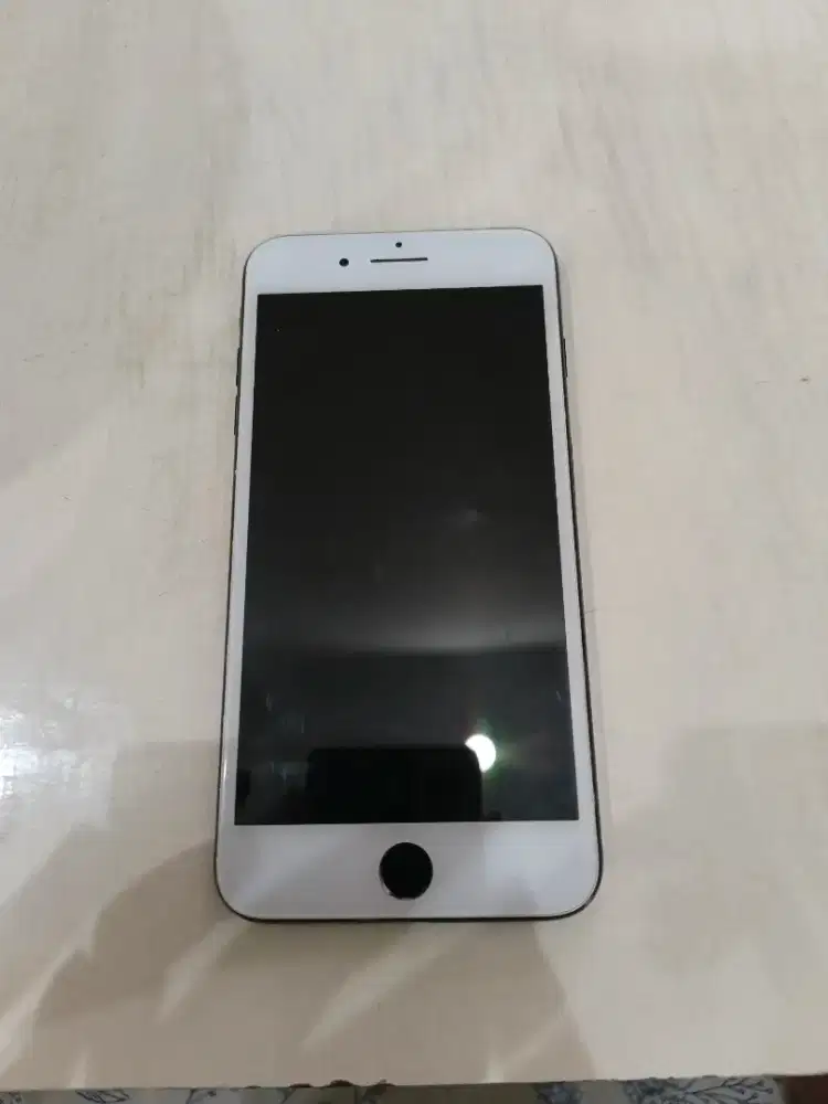 DIJUAL IPHONE 7 PLUS 128 GB INTER KONDISI SESUAI FOTO
