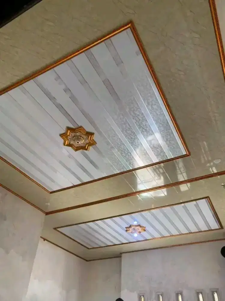 Pasang plafon PVC