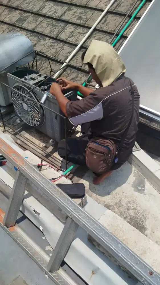 SERVICE DISPENSER MESIN CUCI WATER HEATER KULKAS AC BERGARANSI