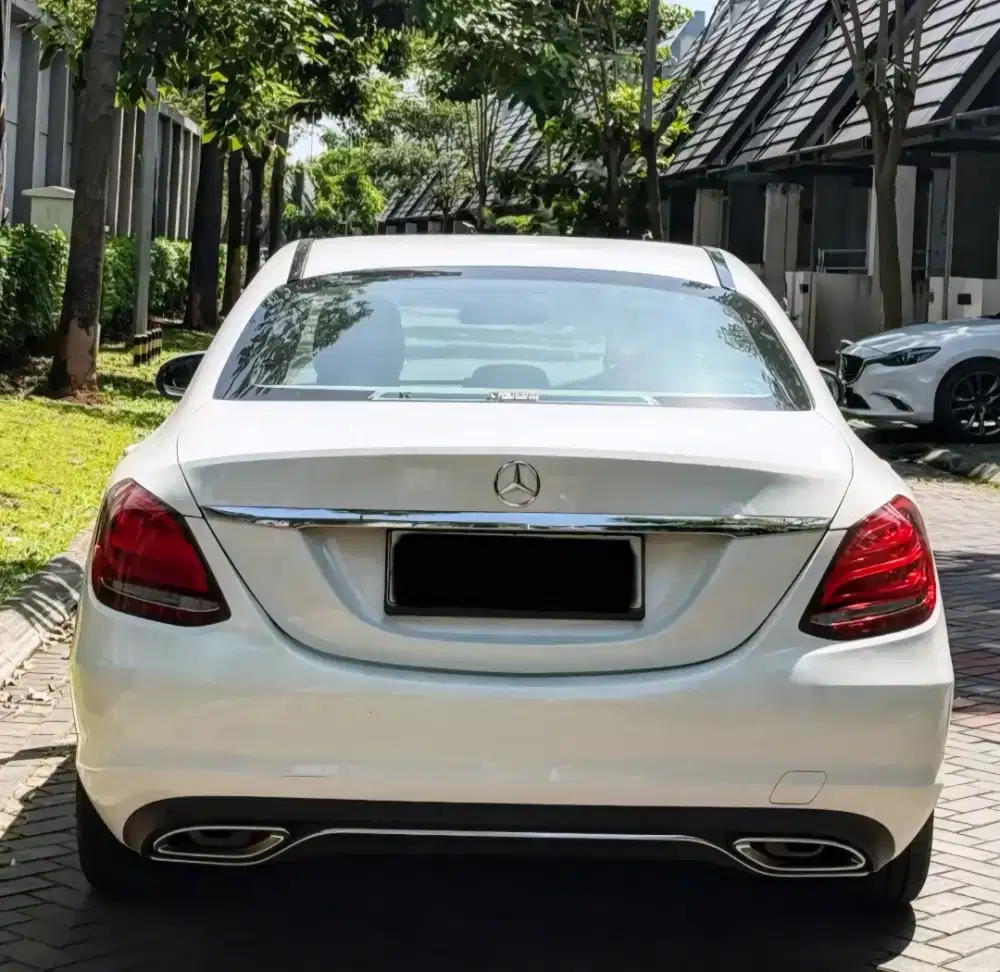 MURAH. Mercedes Benz C200 W205 2017 avg amg 2016 cla200 c250