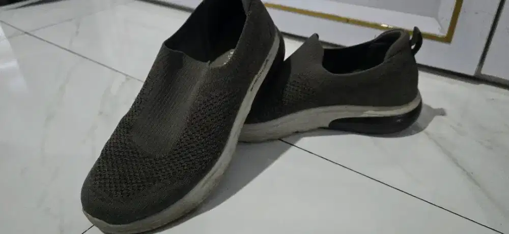 Sepatu Skecher Gowalk Bridgestone Ukuran 43