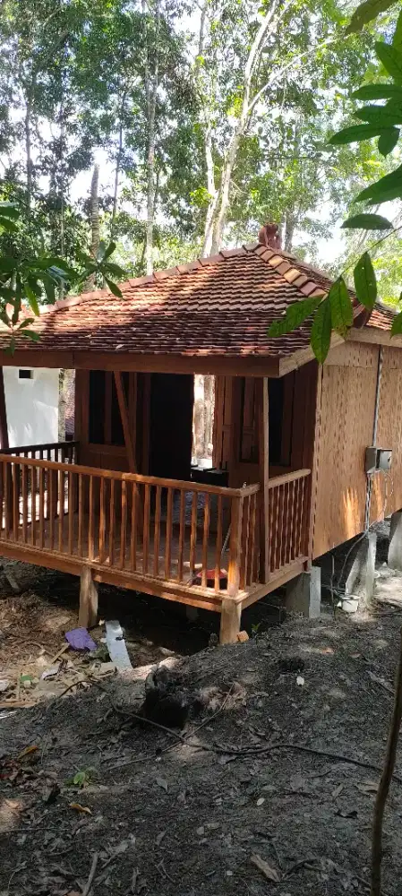 Rumah kayu ukuran 300cm x 500cm bahan full kayu jati