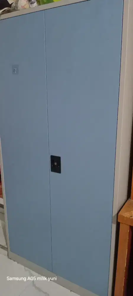 Dijual.lemari besi merk krisbow