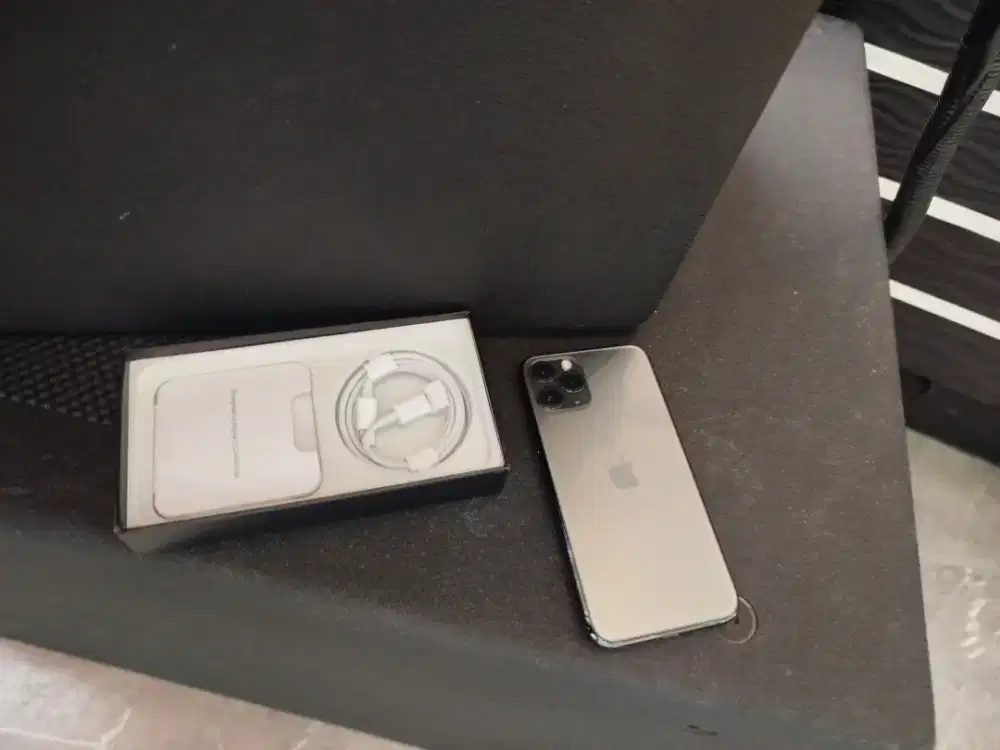 iPhone 11 pro 256gb warna pasti sih