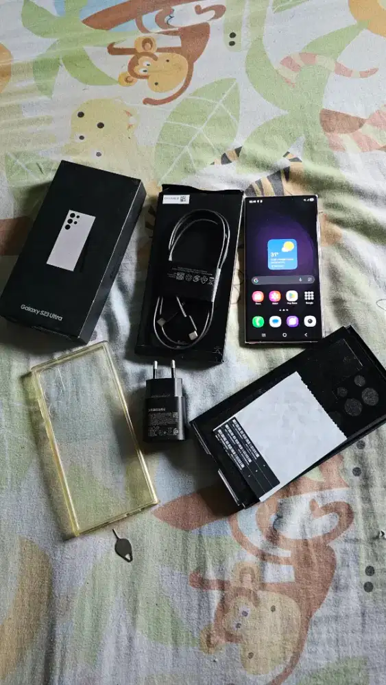 Samsung S23Ultra 12/256 Sein