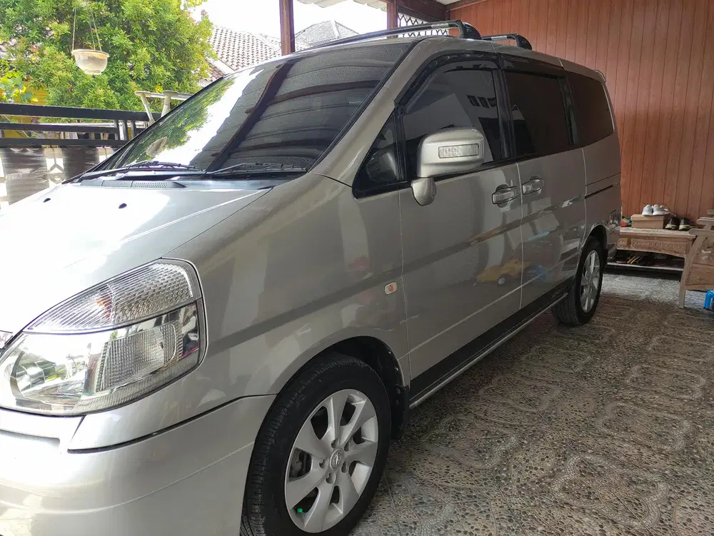 Nissan Serena 2012 Bensin