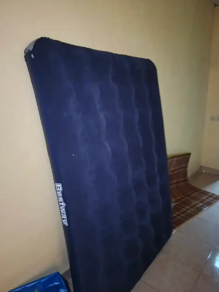 Jual cepat kasur angin dan pompa manual merk bestway