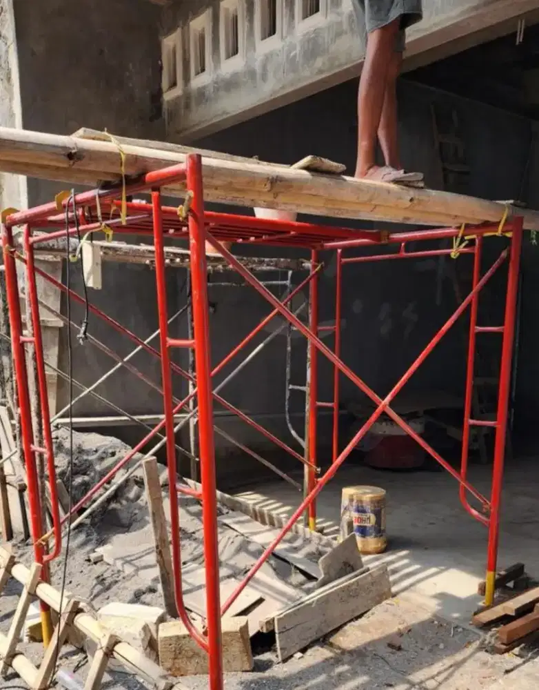 Steger Scafolding Perancah Besi 1.9Meter, Kuat sperti Masih Baru,Murah