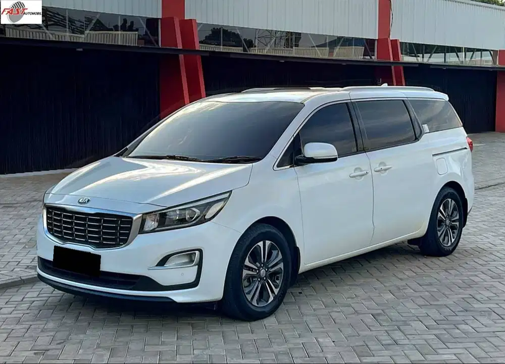 KIA GRAND SEDONA 2.2 DIESEL 2018 LOW KM.46RB & PAJAK PANJANG