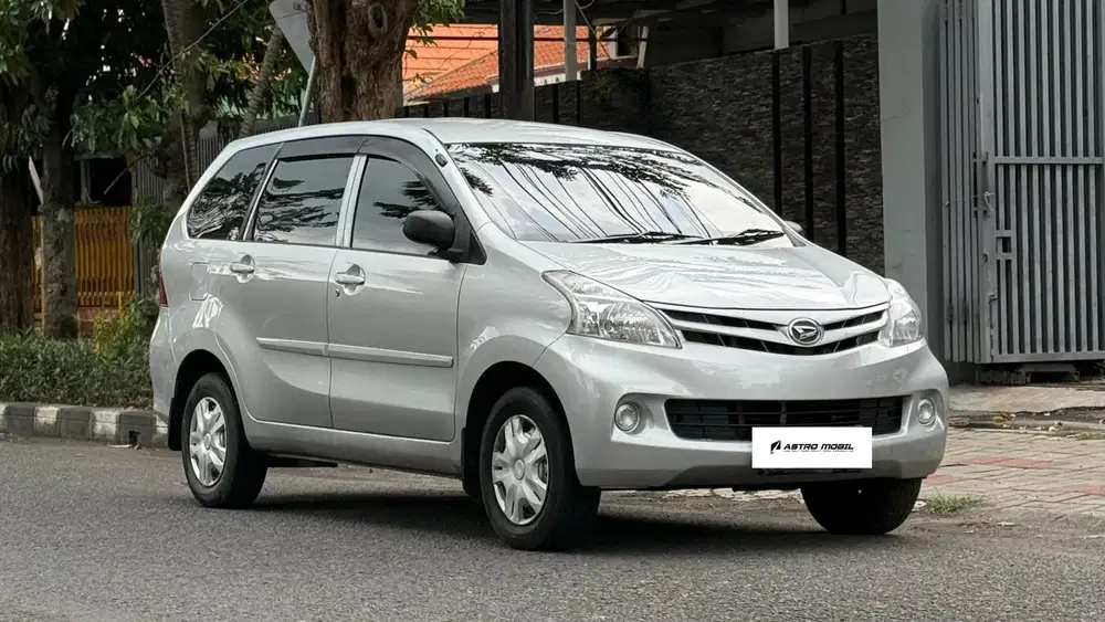 XENIA X 2013 / 2012 Manual Bagus Murah Kredit Bekas Surabaya Istimewa