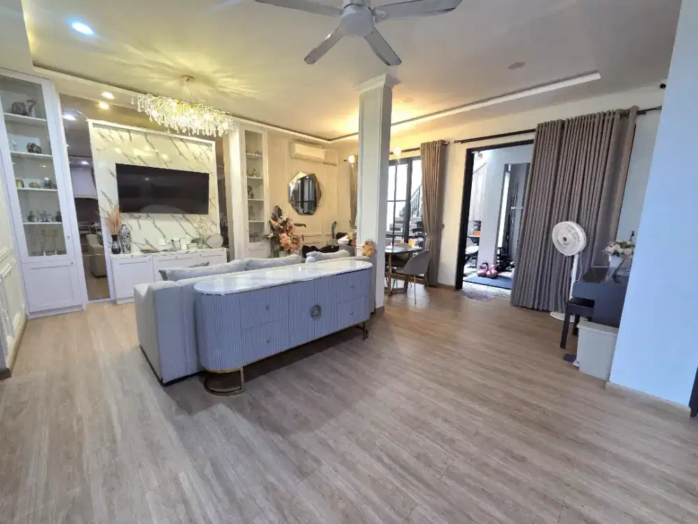 Rumah mewah Di Graha Padma Semarang