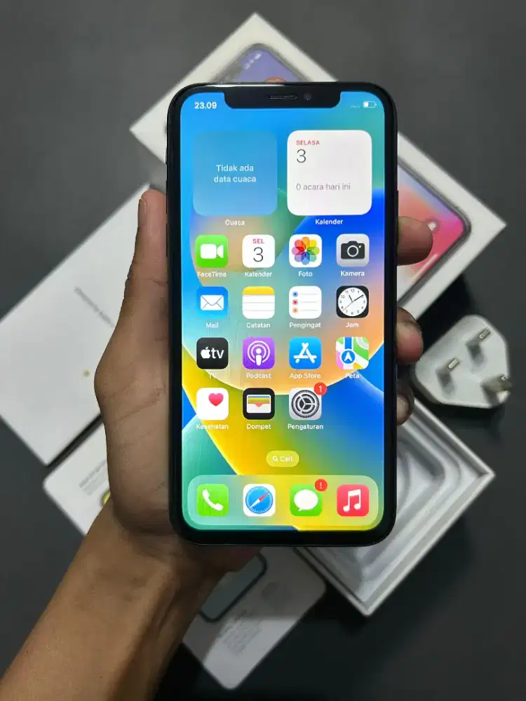 iPhone xs black