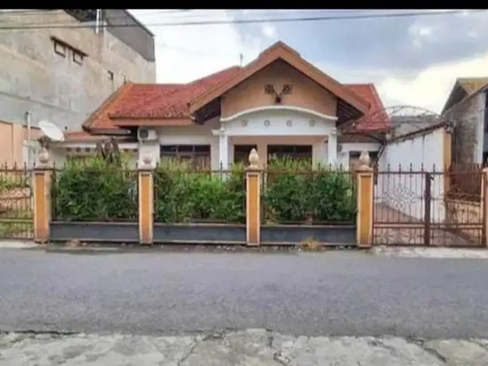 Rumah bagus strategis di jalan bimokurdo sapen, demangan