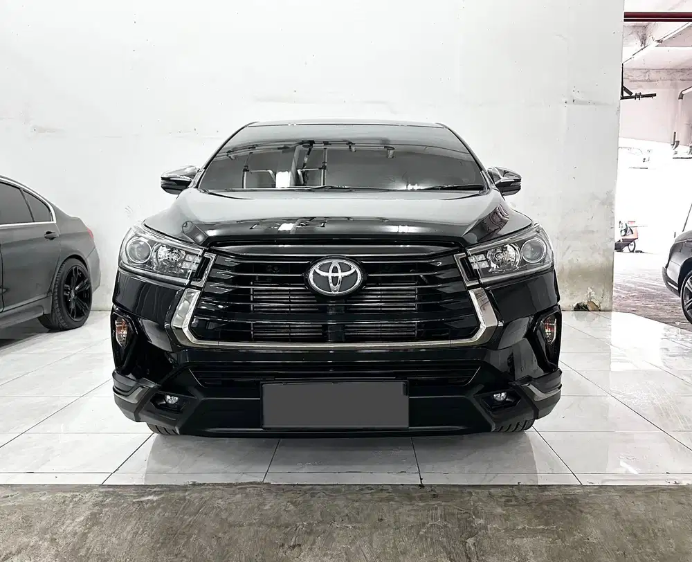 Innova Venturer Diesel Matic 2022 Pajak Panjang Full Original