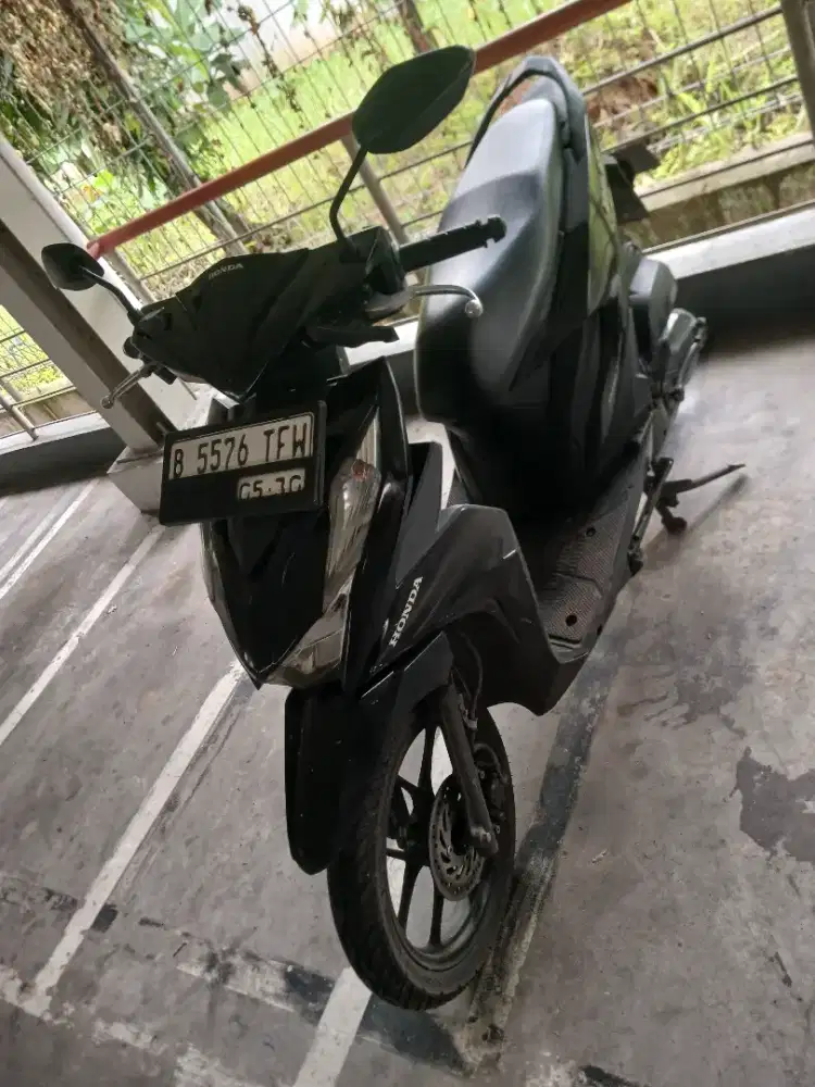 Honda Beat Deluxe New 2020 ss lengkap mesin bagus pajak hidup, B DKI