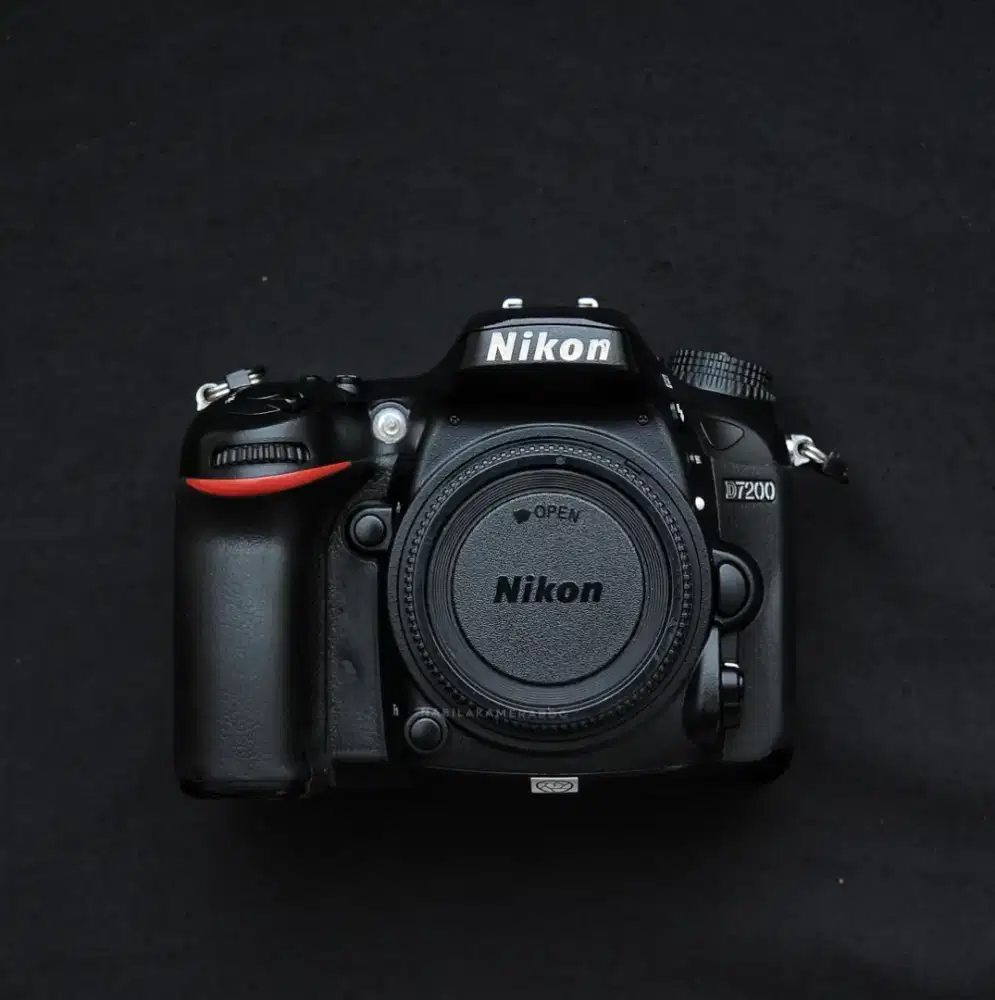 NIKON D7200 BODY ONLY
