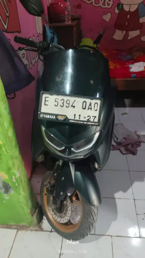 nmax 155 warna hitam thn 2022