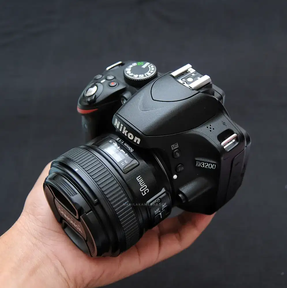 NIKON D3200 LENSA FIX 50MM F1.8