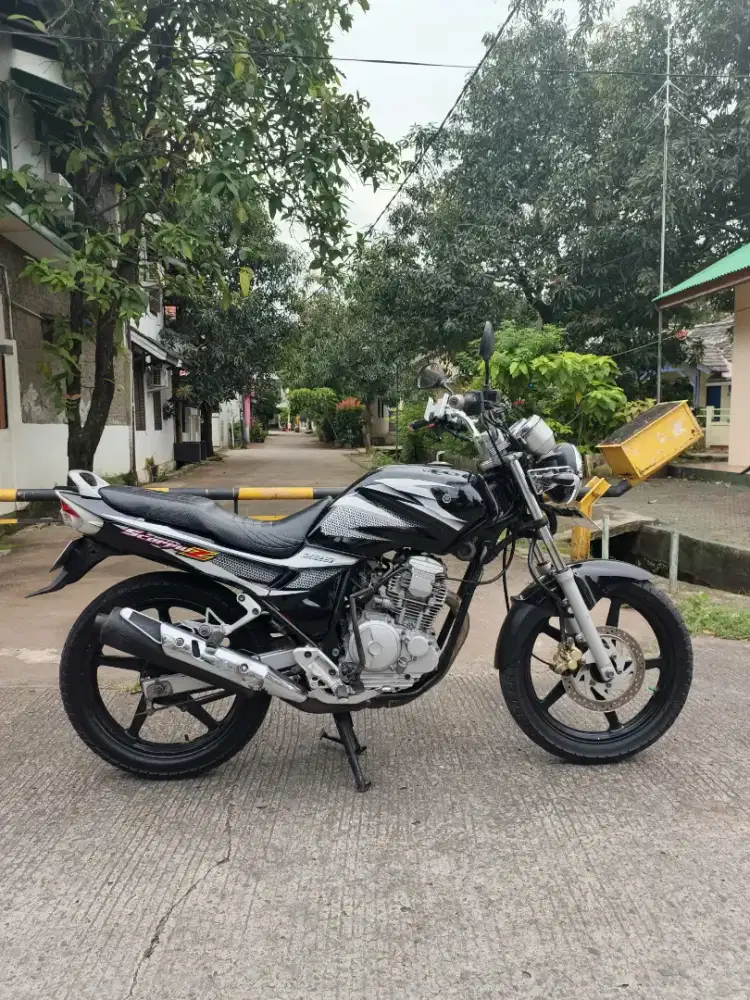 Scorpio z 2007 black istimewa