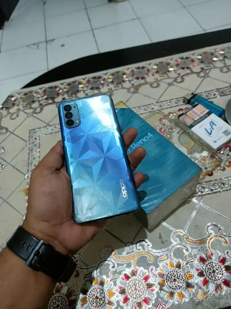 Oppo Reno 4 Ram 8+8/128 normal mal segel Layar Ori Amoled