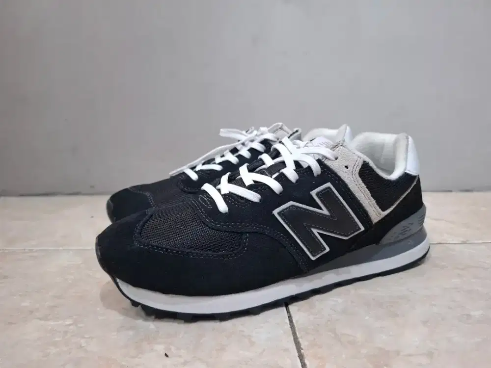 Sepatu New Balance 574