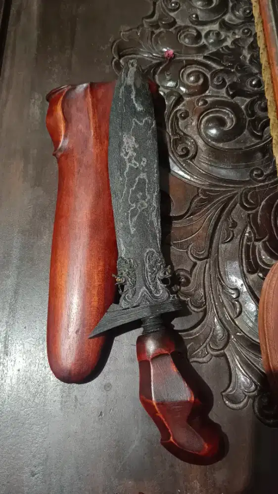 Pusaka Tindih Betok Nogo Kemanten