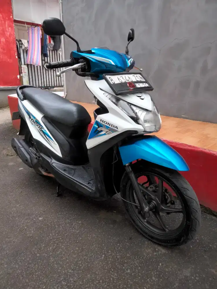 Honda Beat esp tahun 2015 siap pakai