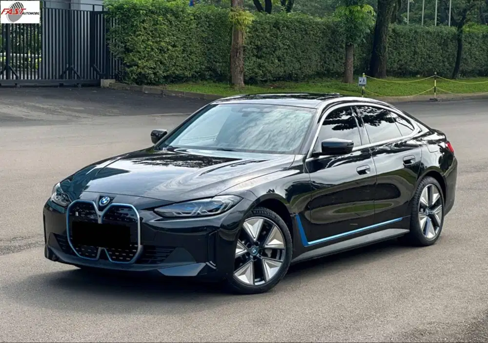 BMW i4 E DRIVE 35 AT 2024 LOW KM.2RB LIKE NEW & PAJAK PANJANG