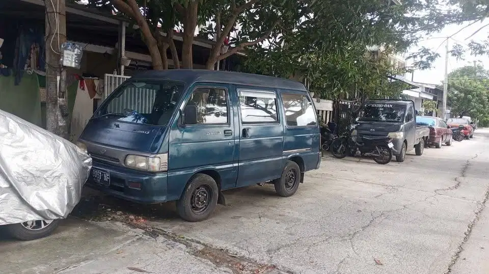 Daihatsu Zebra 1.3 Bodytech Sliding Door