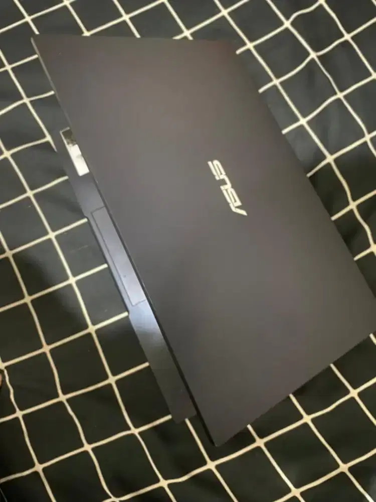 Asus BG1408CVA i5 16GB 512GB