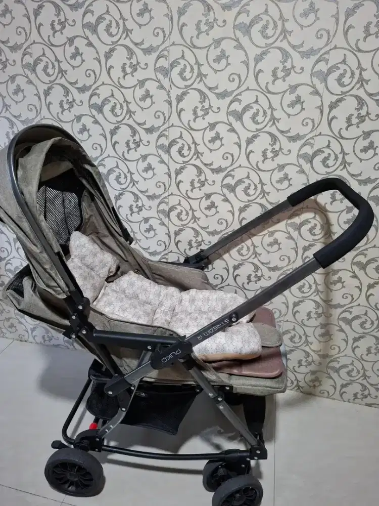 Preloved stroller pliko stream