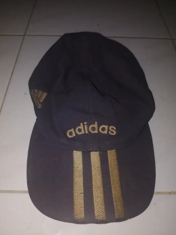 Topi Adidas ori