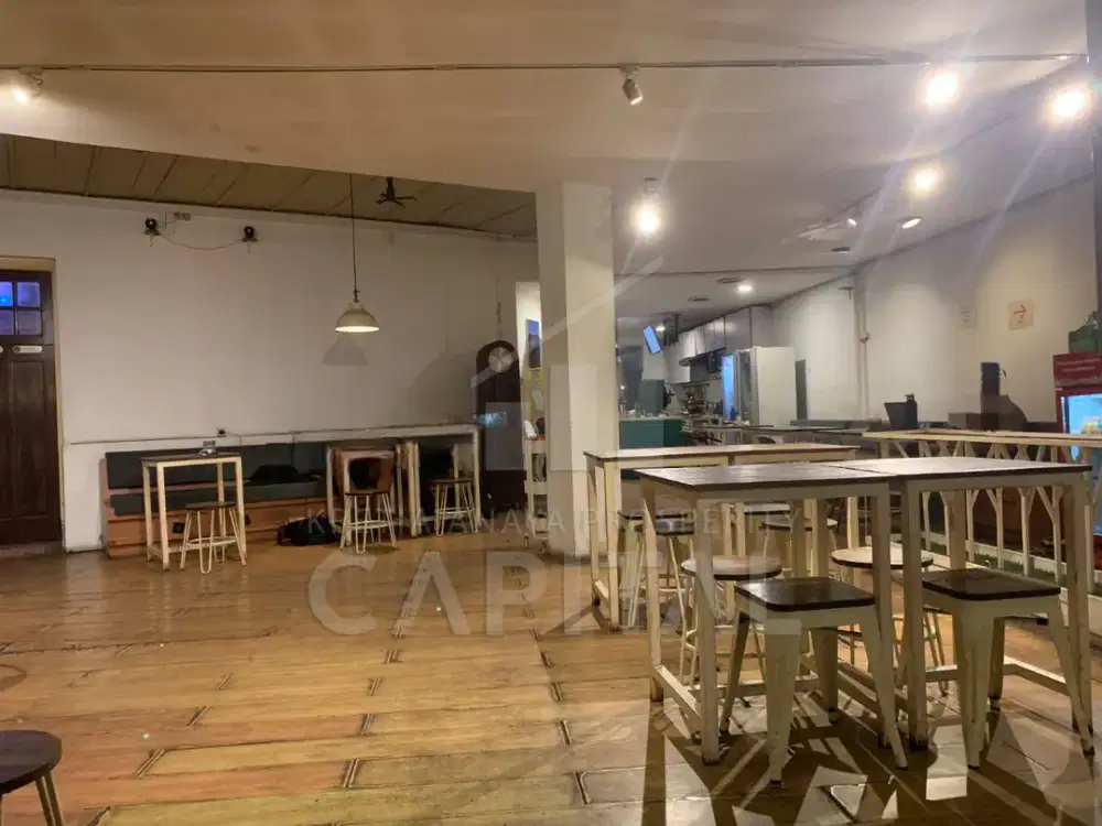 DENGAN LOKASI YANG STRATEGIS COCOK UNTUK USAHA ATAU KOSTAN DI SETIABUDI