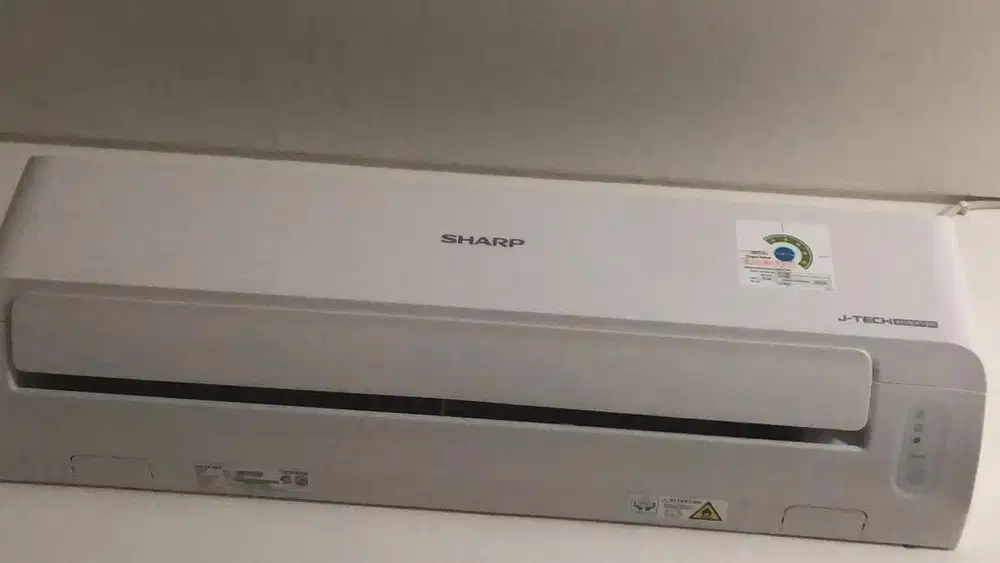 Dijual cepat AC inverter merk sharp