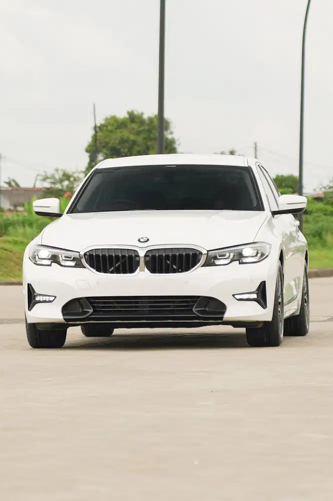 [ Warranty On ] BMW 320i Dynamic 2021 New Model G20 Mercedes W205
