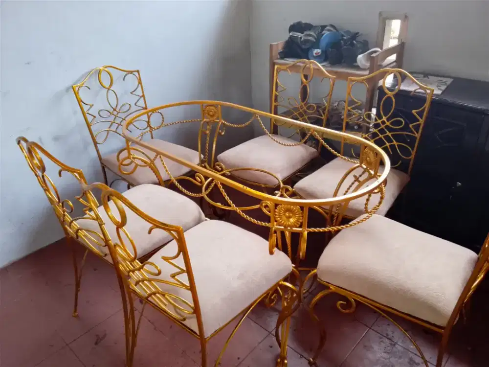 Kursi mkan besi 6 kursi