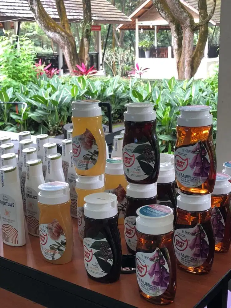 Madu Herbal Ragam Khasiat