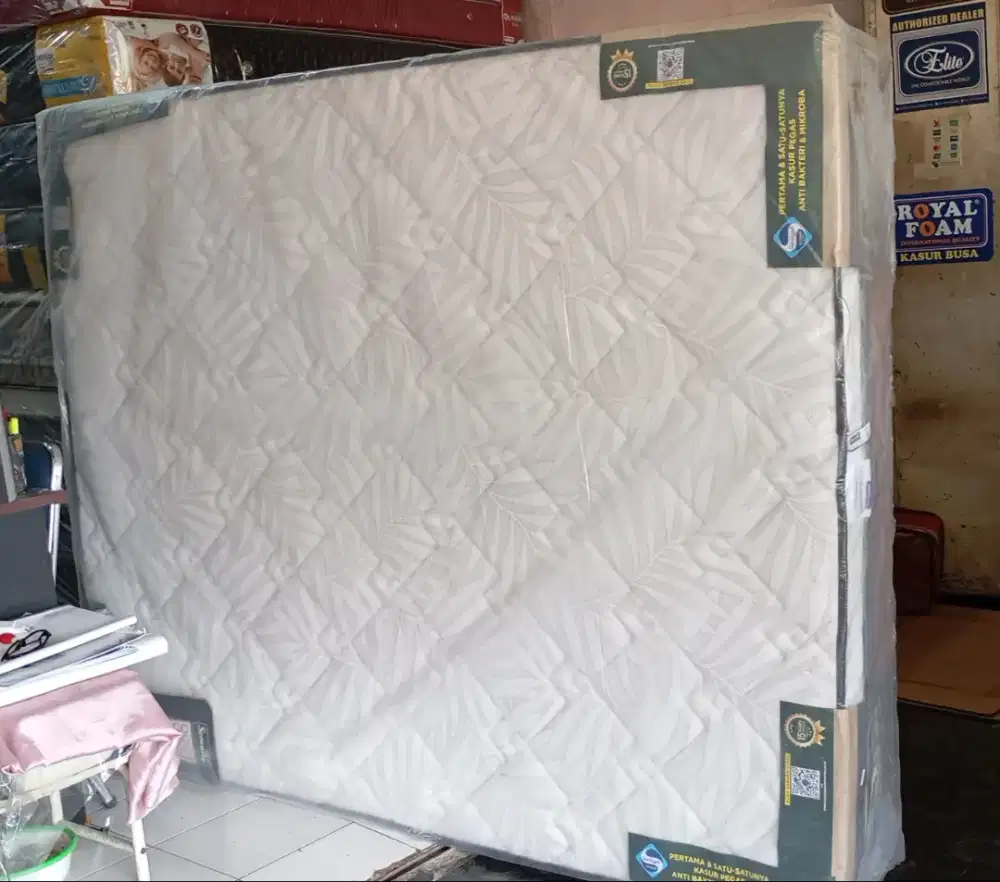 Matras Serenity Supreme springbed 160x200x32 garansi 15th