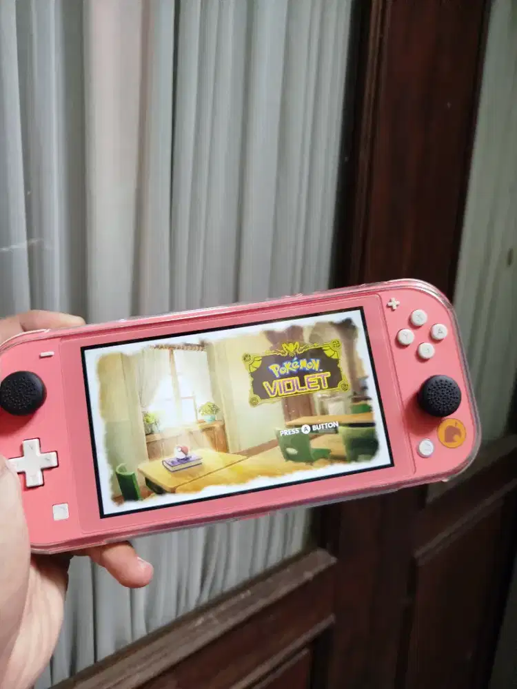 Nintendo Switch Lite Animal Crossing Version + Memory 128Gb