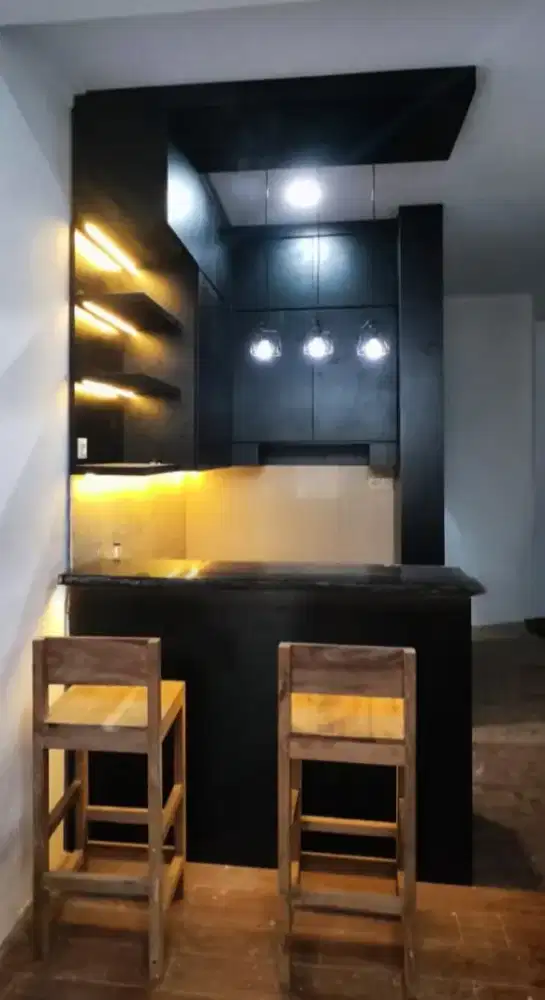 Menerima Pesanan Interior Kitchen Set dan Lemari Wardrobe.