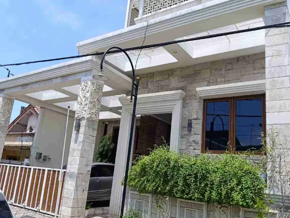 Rumah arsitektur Bali di Sidoarjo