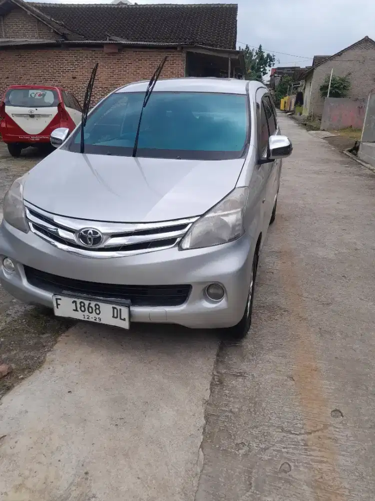 Avanza G metic 2013