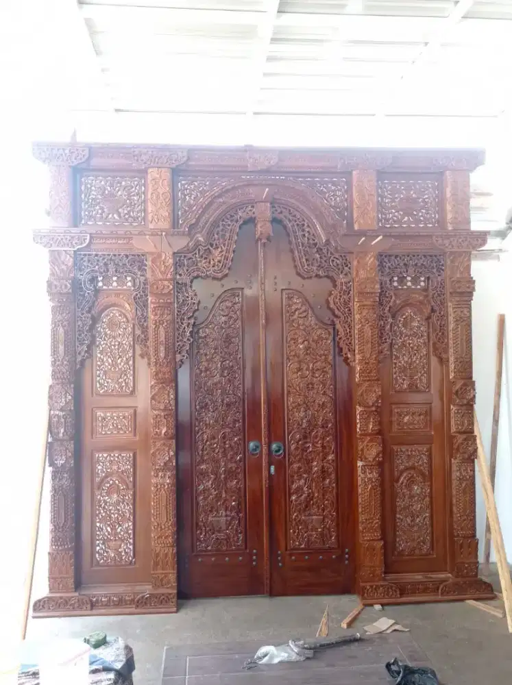 Gebyok kusen pintu lebar 300cm tinggi 300cm