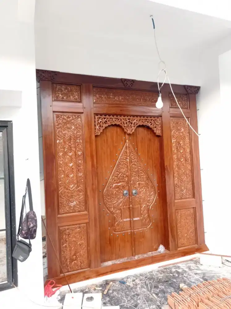 Gebyok pintu minimalis klasik