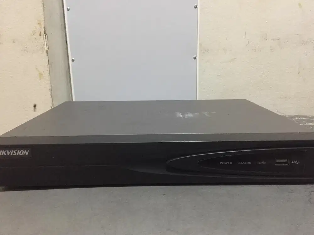 Hikvision NVR...