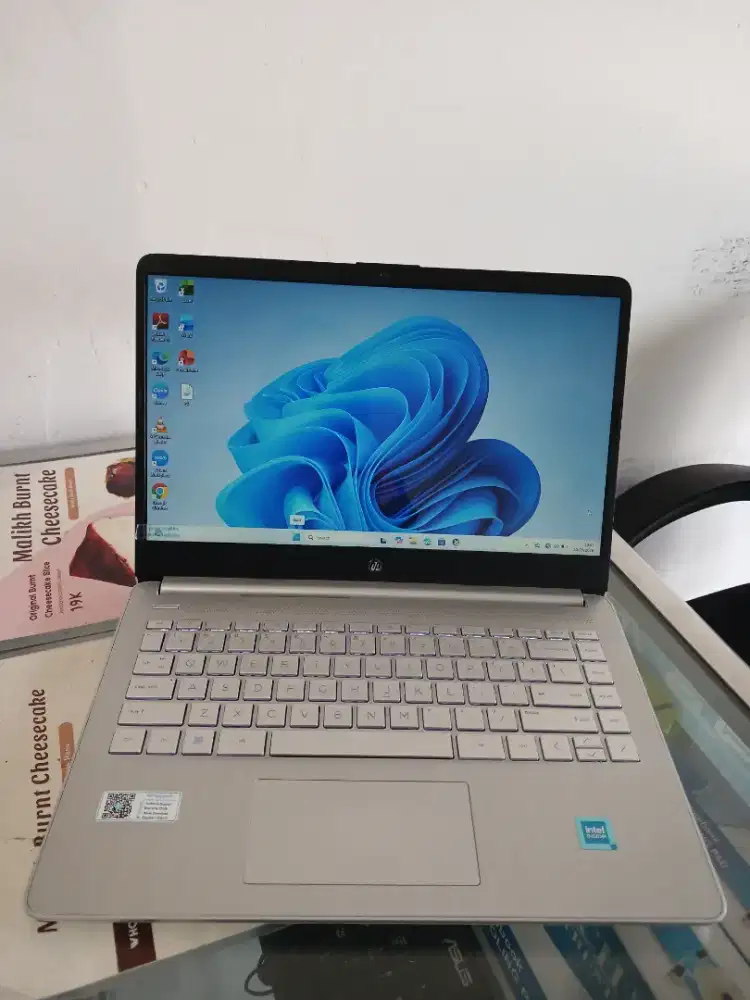 Laptop HP 14s Intel N4500 Ram 8 Ssd 256 Garansi